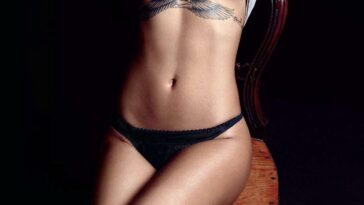 rihanna nude nip slip magazine photoshoot set leaked jtixnx